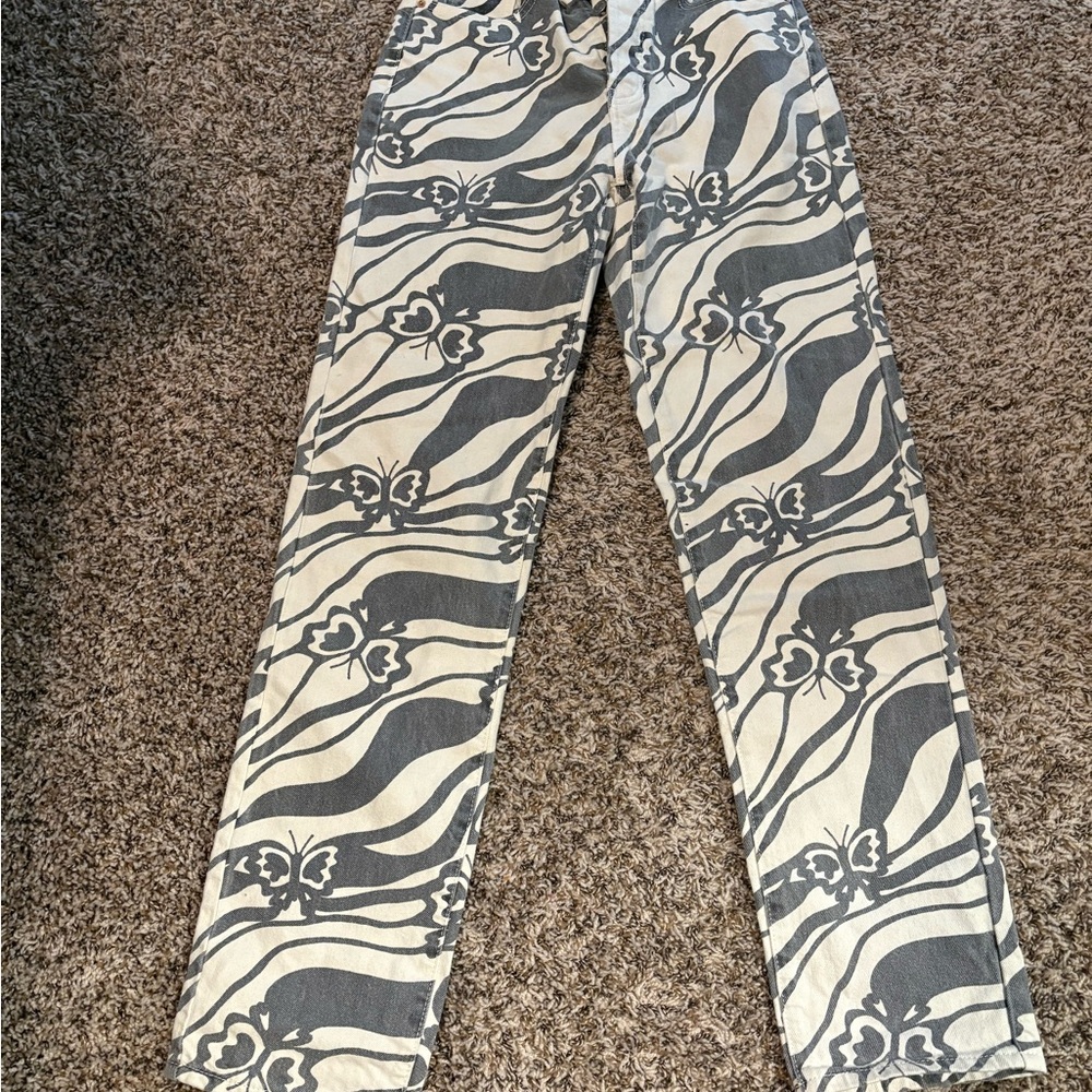 PacSun Gray Dad Jeans Dynamic Design